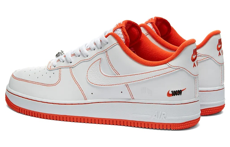 Мужские кроссовки Nike Air Force 1 Rucker Park (бело-оранжевые) — фото 4