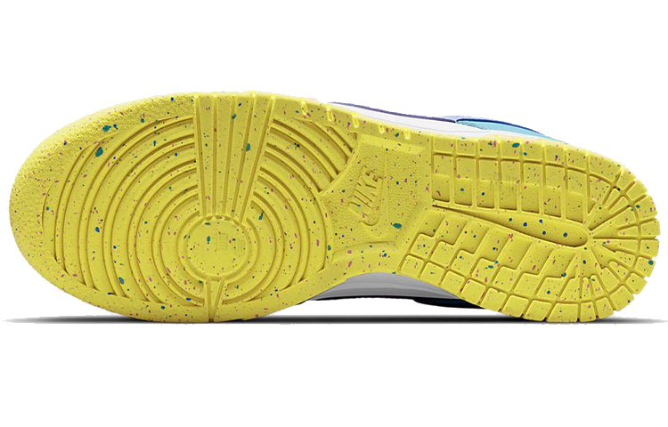 Женские кеды Nike Dunk SE "easter candy" (белые / фиолетовые / красные) — Белый / фиолетовый / красный — фото 6