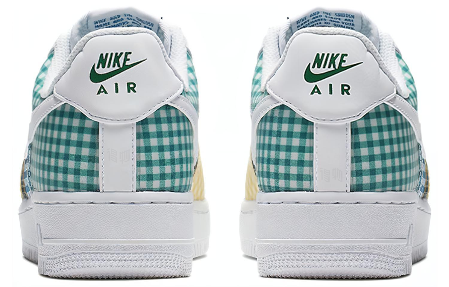 Женские кеды Nike Air Force 1 07 QS (белые в клетку) — 彩色 — фото 4