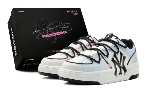 MLB Chunky Liner Romantic, Casual, Mismatched Repainted Low top Skateboard Shoes Unisex Blue Pink