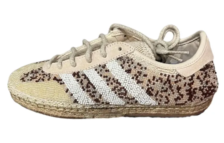 CLOT x Adidas Originals Abrasion Resistant Breathable Low top Skateboard Shoes Men's White Umber