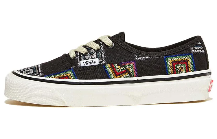 Authentic Vans 44 Dx 'Granny Check - Black'