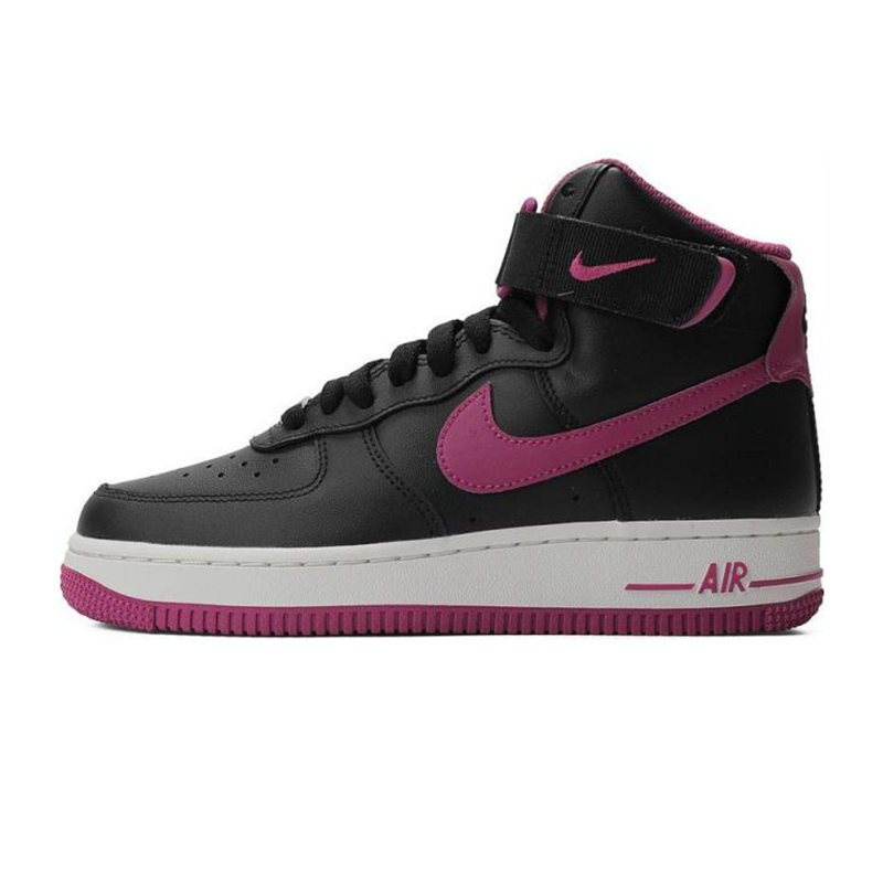 Женские кроссовки Nike Nike Air Force 1 (черно-фиолетовые)