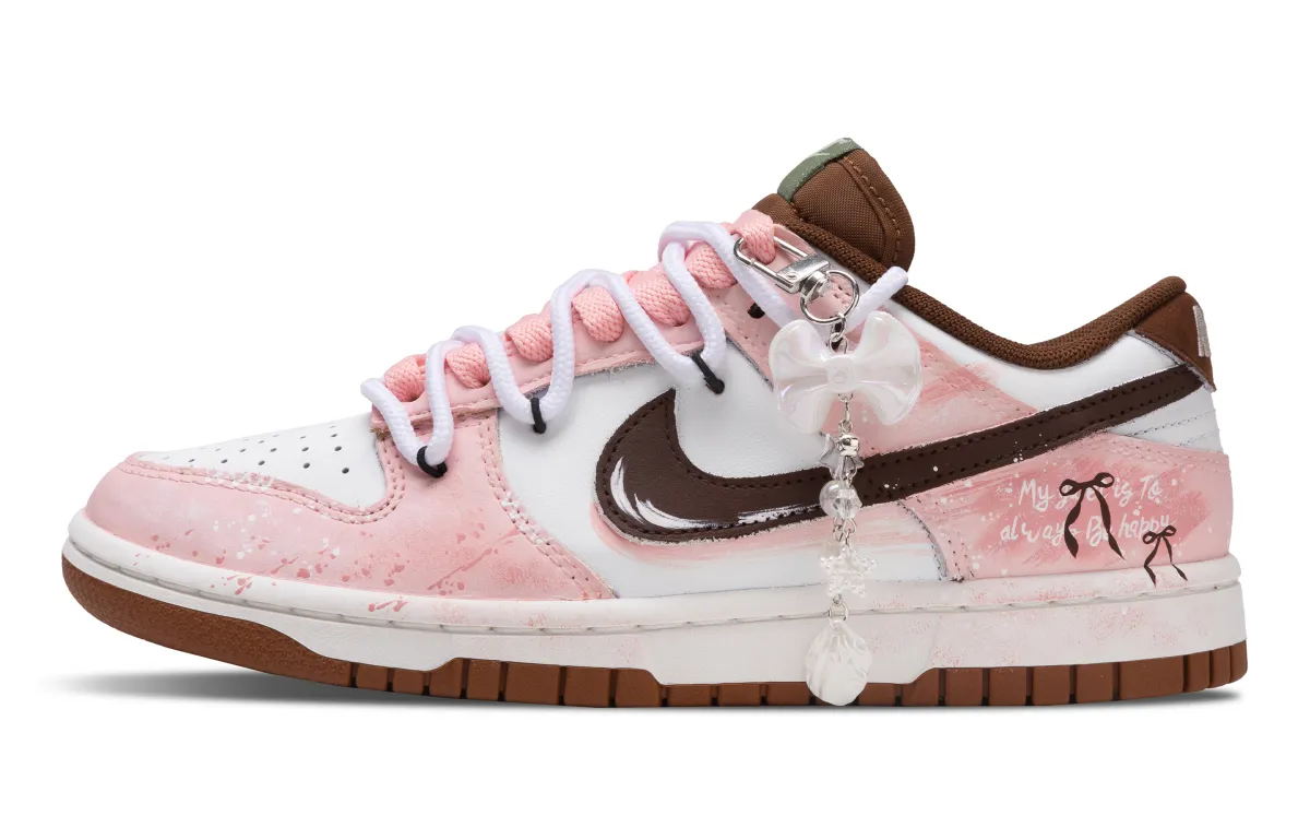 Nike Dunk Heart Stopping Slip Resistant Abrasion Resistant Low top Skateboard Shoes Unisex Pink