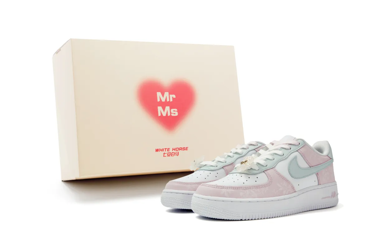 Nike Air Force 1 Low top Skateboard Shoes Women's White Pink
