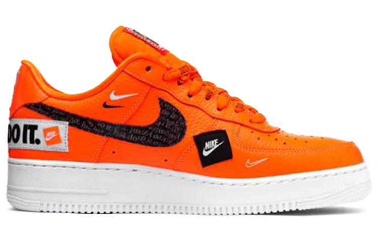 Кроссовки Nike Air Force 1 07 PRM Just Do It (оранжевые) — Белый / чёрный / оранжевый — фото 2