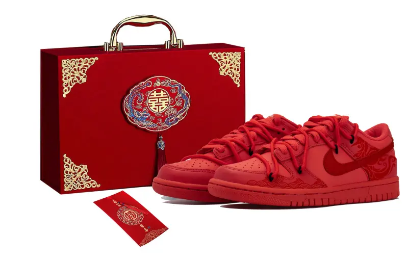Nike Dunk Low top Skateboard Shoes GS Red