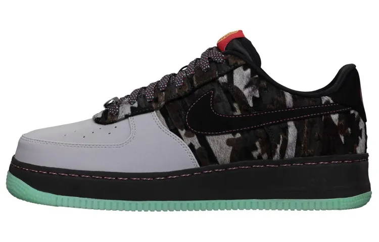 Nike Air Force 1 Year Of The Horse Slip Resistant Slip Resistant Low top Skateboard Shoes Men's Black Gold