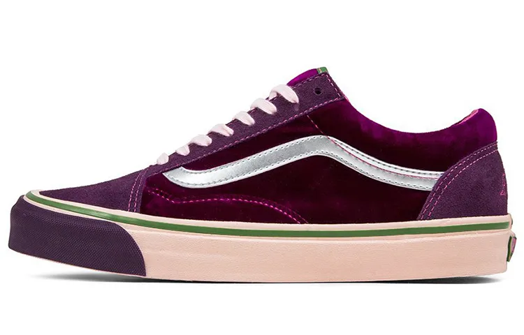 Vans x Feature Old Skool LX Fashion Abrasion Resistant Lightweight Low top Skateboard Shoes Unisex Fuchsia