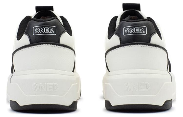 361° Slip Resistant Cushioning Slip Resistant Cushioning Low top Skateboard Shoes Women's Black White