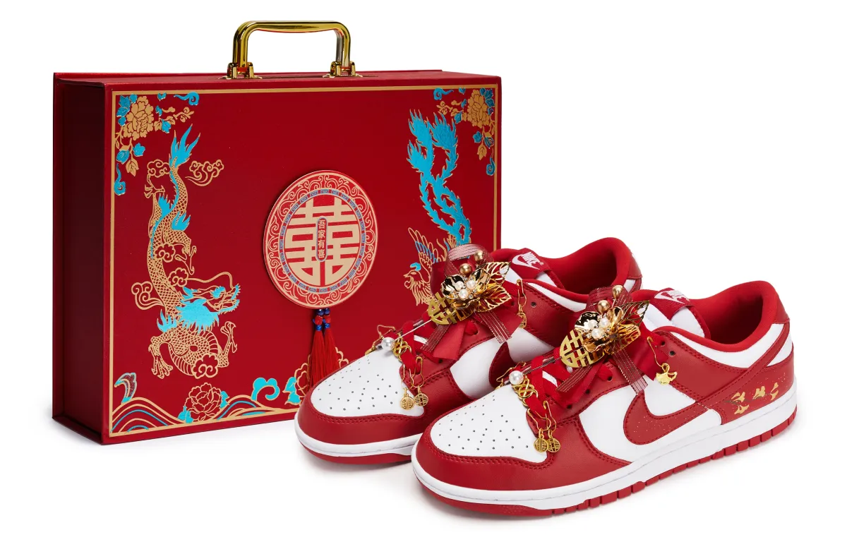 Nike Dunk LOW RETRO Slip Resistant Abrasion Resistant Low top Skateboard Shoes Unisex Red White Gold