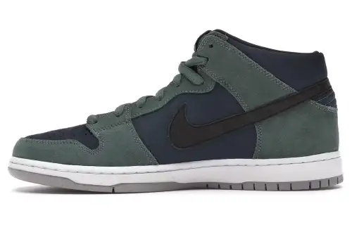 Nike Sb Dunk Mid Nori