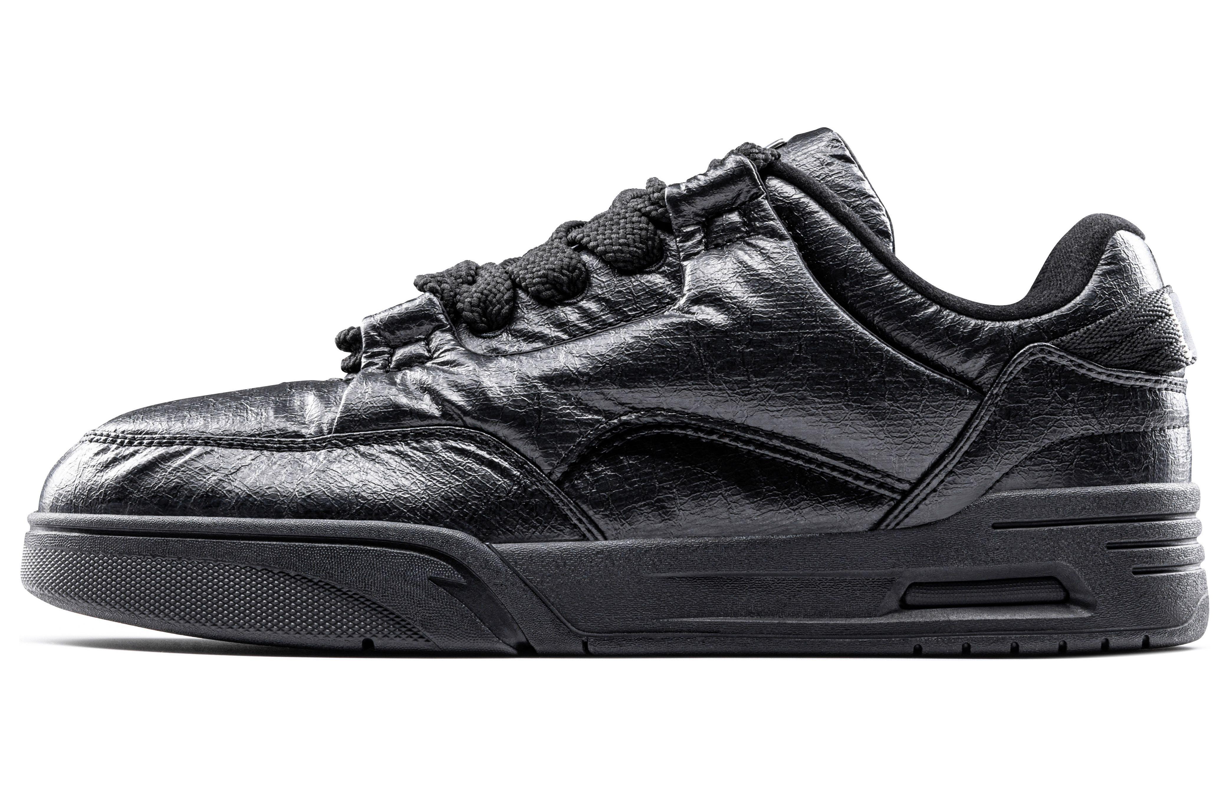 Anta AOJIE Cushioning, Wear Resistant Low top Skateboard Shoes Men's Black