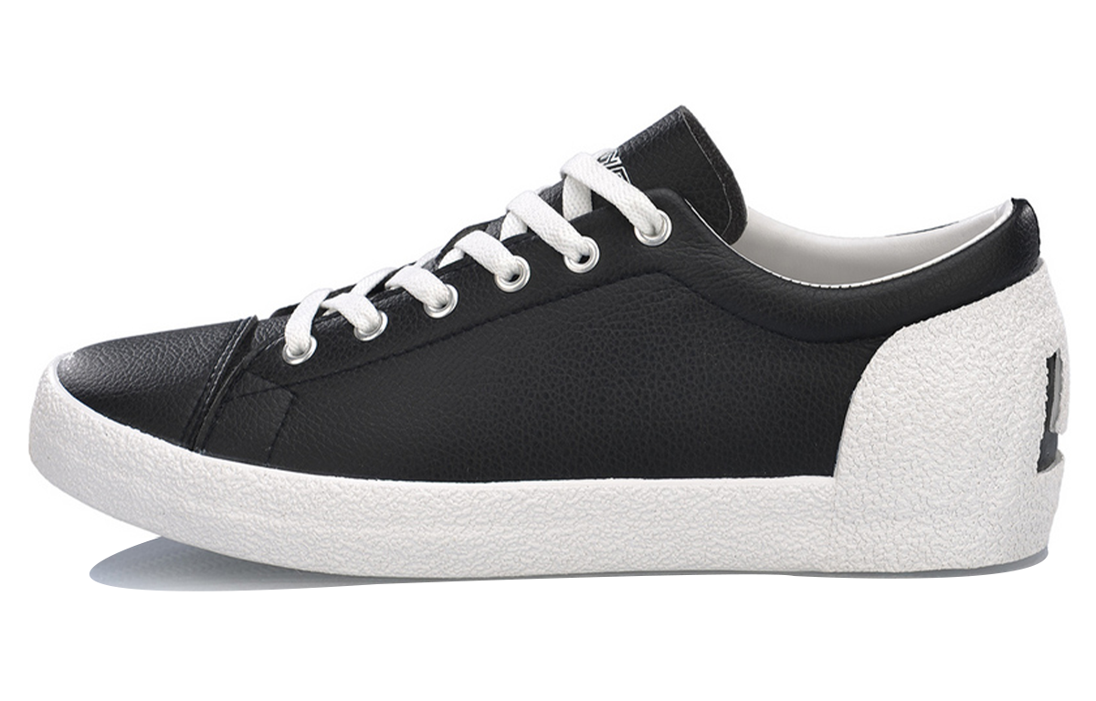 Li Ning Vulc Lite Lightweight Abrasion Resistant Low top Skateboard Shoes Men's Black White