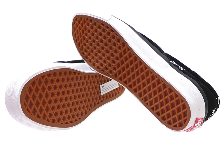Кеды WTAPS x Vans slip-on (черные) — фото 5