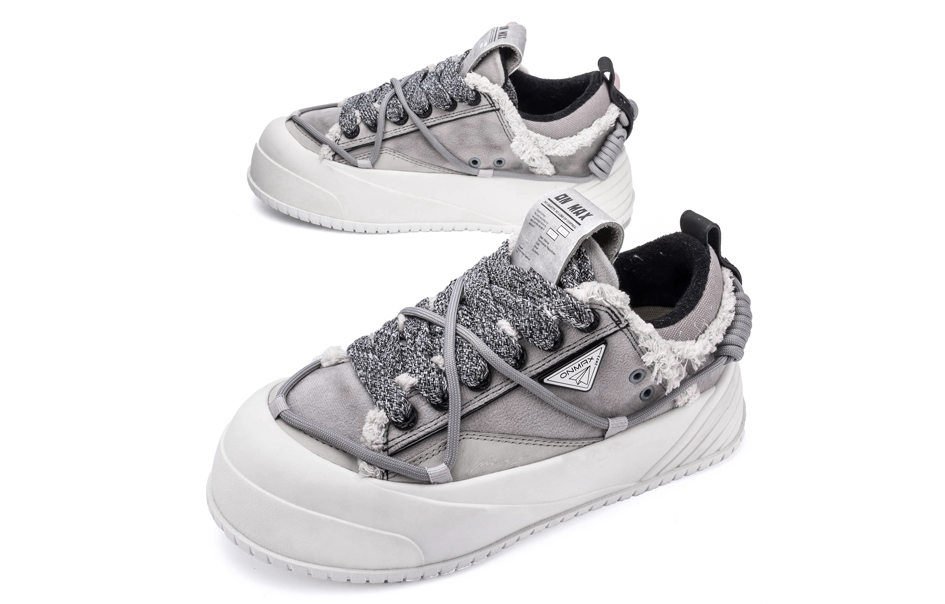 ON MAX Paper Airplane Collection Skateboard Shoes Unisex Low Top Gray
