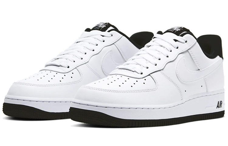 Мужские кроссовки Nike Air Force 1 07 (черно-белые) — фото 3