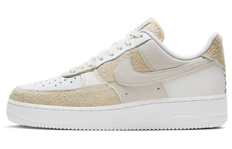 Женские кроссовки Nike Air Force 1 Coconut Milk (бежевый) — фото 1