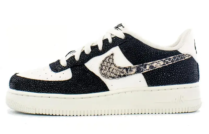 Nike Air Force 1 Low LV8 'Snakeskin' Gs
