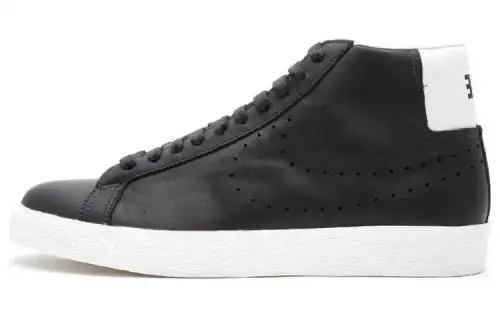 Nike Blazer Mid Supreme Perf Black