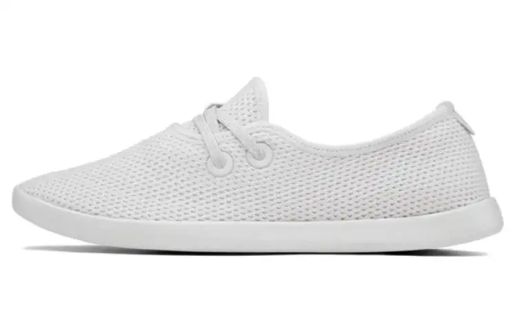 Allbirds Tree Skippers Slip Resistant Low top Skateboard Shoes Women's Chalk White