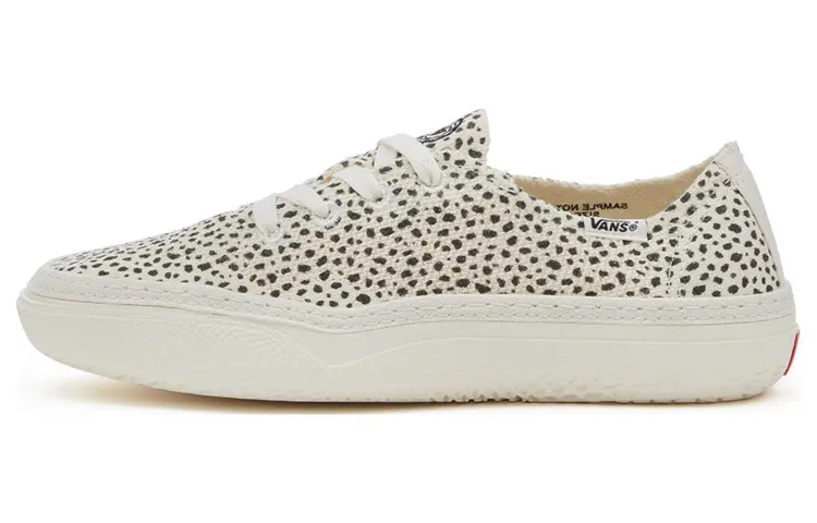 Vans Low top Skateboard Shoes Women's White Black