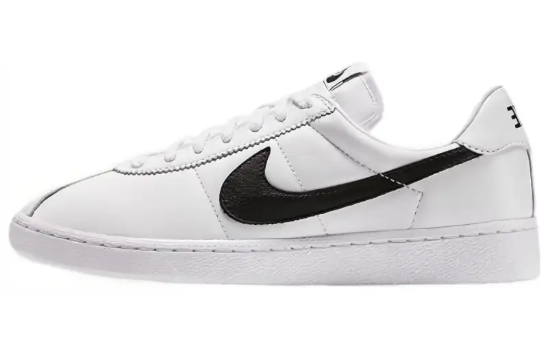 Nike Bruin QS Comfortable Round Toe Thermal Coverage Low top Skateboard Shoes Unisex White