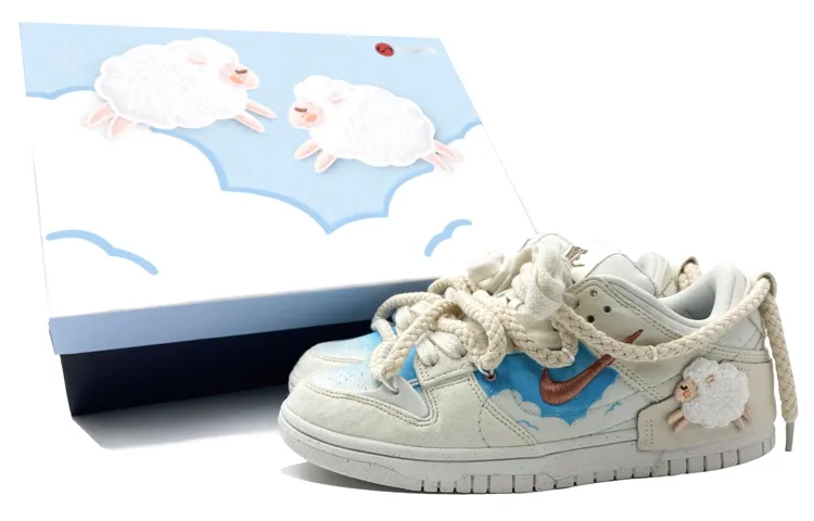 Nike Dunk Low top Skateboard Shoes Women's Beige