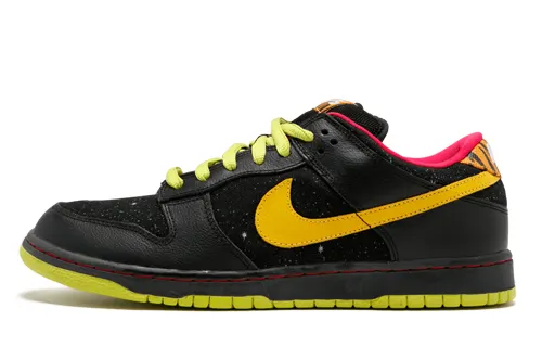 Nike Sb Dunk Low Space Tiger