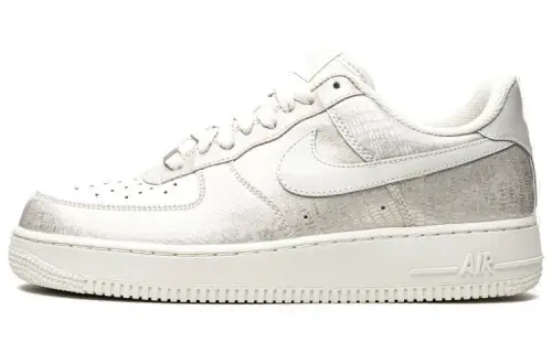Nike Air Force 1 '07 Low 'Swan' Women's