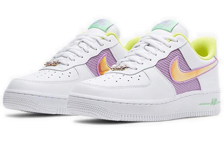 Женские кроссовки Nike Air Force 1 Low (бело-фиолетовые) — фото 3