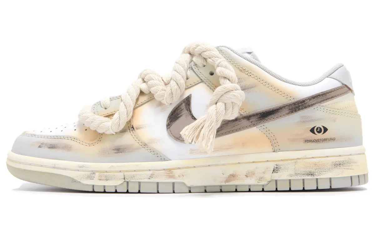 Nike Dunk Abrasion Resistant Low top Skateboard Shoes Unisex Beige Yellow