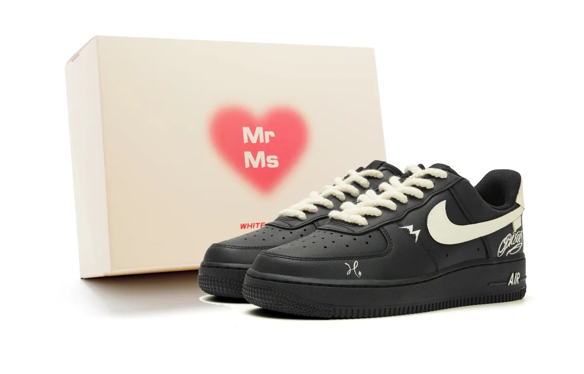 Nike Air Force 1 Abrasion Resistant Slip Resistant Low top Skateboard Shoes Unisex Beige Black