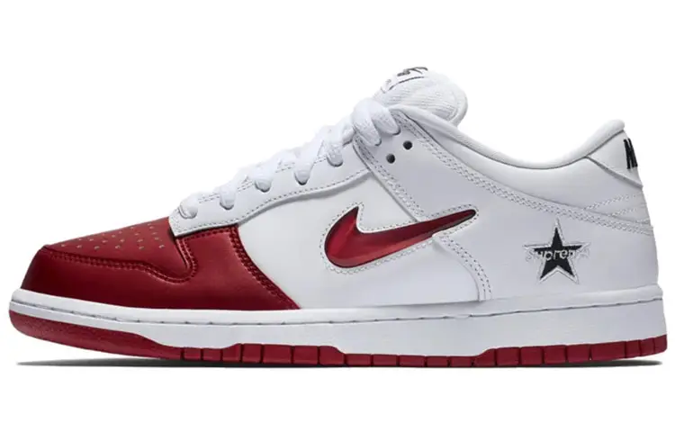 Nike X Supreme Sb Dunk Low 'Varsity Red'