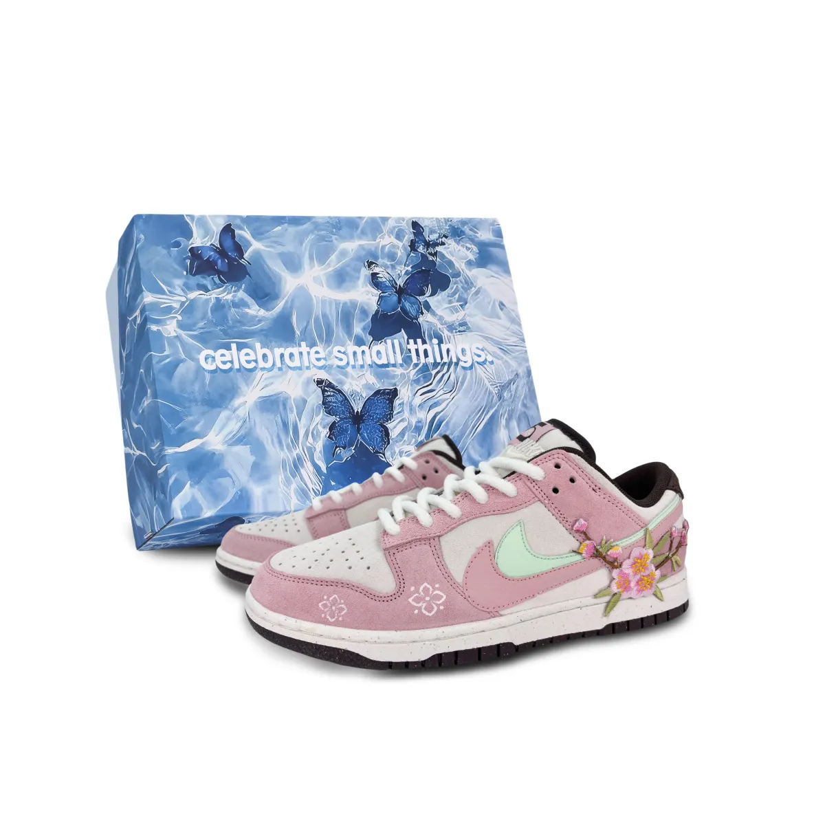 Nike Dunk Slip Resistant Abrasion Resistant Low top Skateboard Shoes Women's White Pink