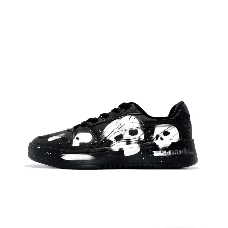 Li Ning Slip Resistant, Abrasion Resistant, Lightweight Low top Skateboard Shoes Men's Black White
