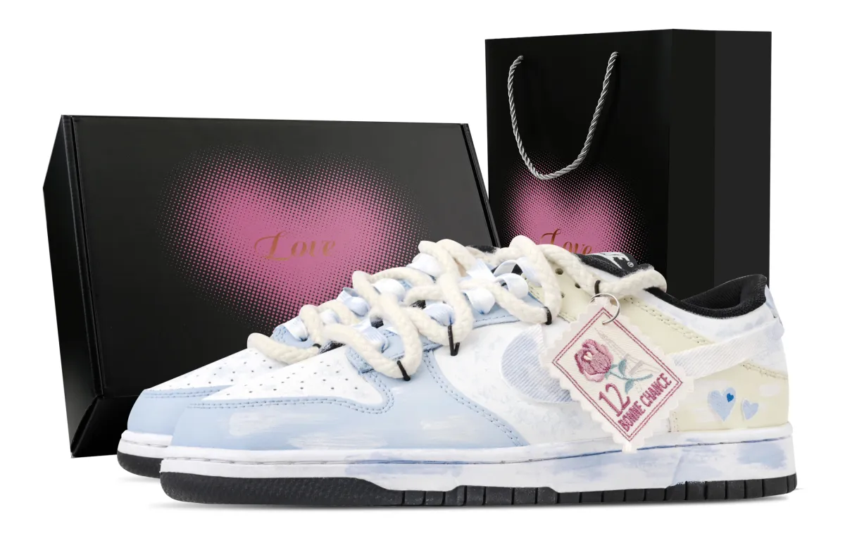 Nike Dunk Maris Sal Breath Heart Box Abrasion Resistant Low top Skateboard Shoes Unisex Blue White