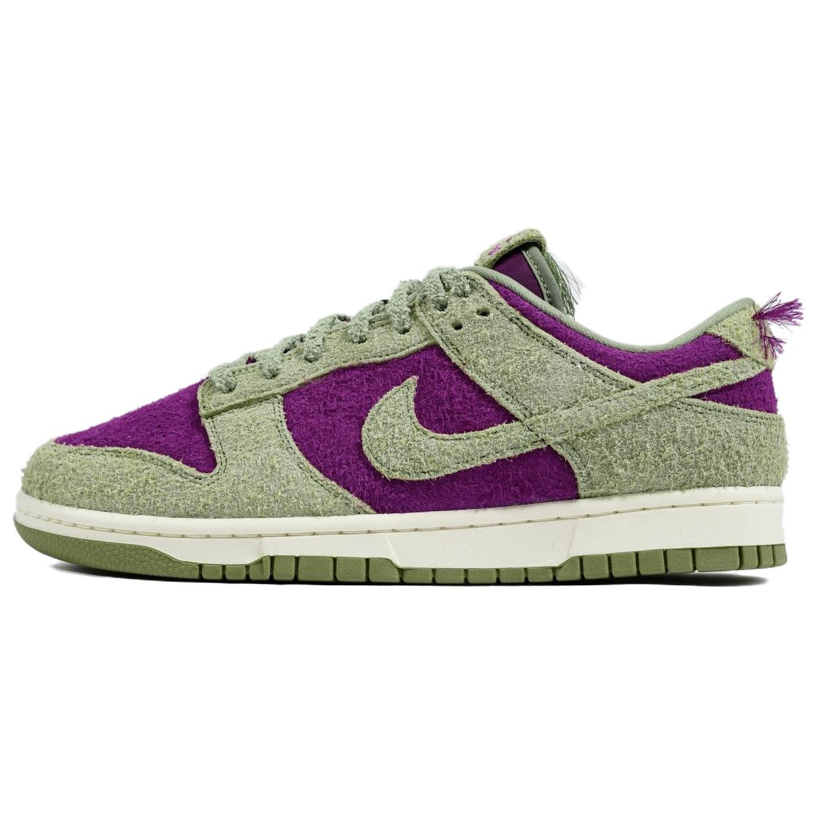 Мужские кроссовки Nike Nike Dunk Low Retro SE Panda (зелено-фиолетовые)