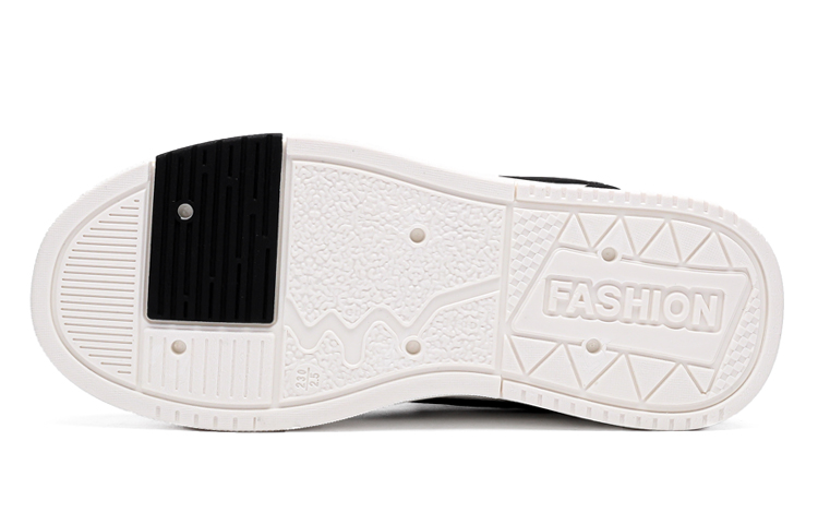 Warrior Synthetic Leather Low top Skateboard Shoes Unisex Black White