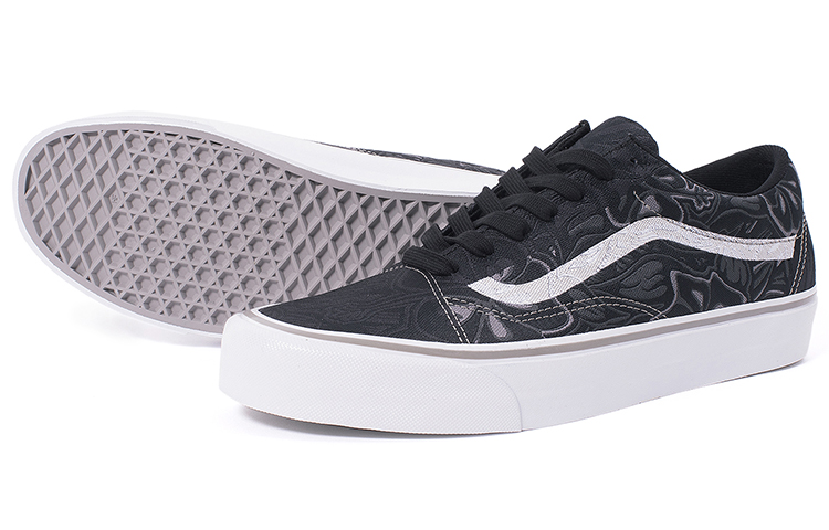 Кеды Vans Vault OG Old Skool LX (черно-белые) — фото 4