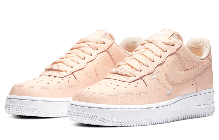 Женские кроссовки Nike Air Force 1 '07 Essential (светло-розовые) — Розовый — фото 3