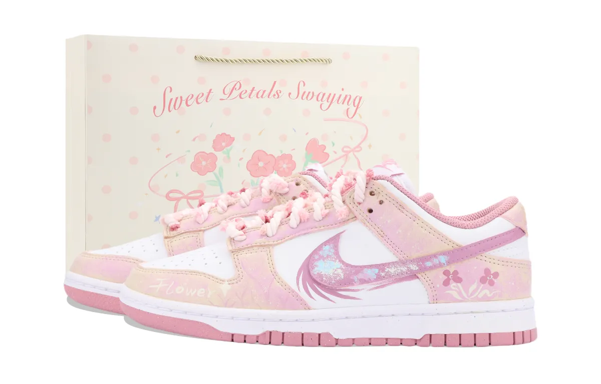 Nike Dunk Pink Floral Sea Abrasion Resistant Low top Skateboard Shoes Unisex Pink