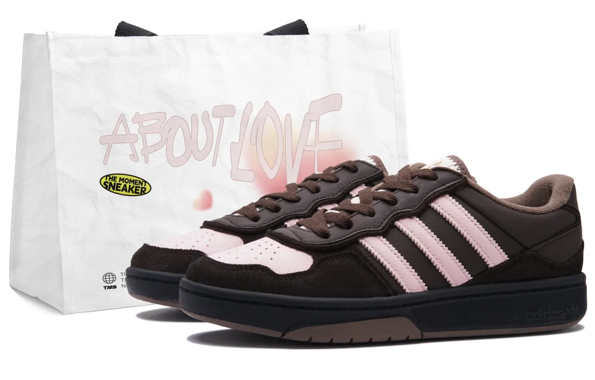 Adidas Originals Courtic Slip Resistant Low top Skateboard Shoes Unisex Dark Brown