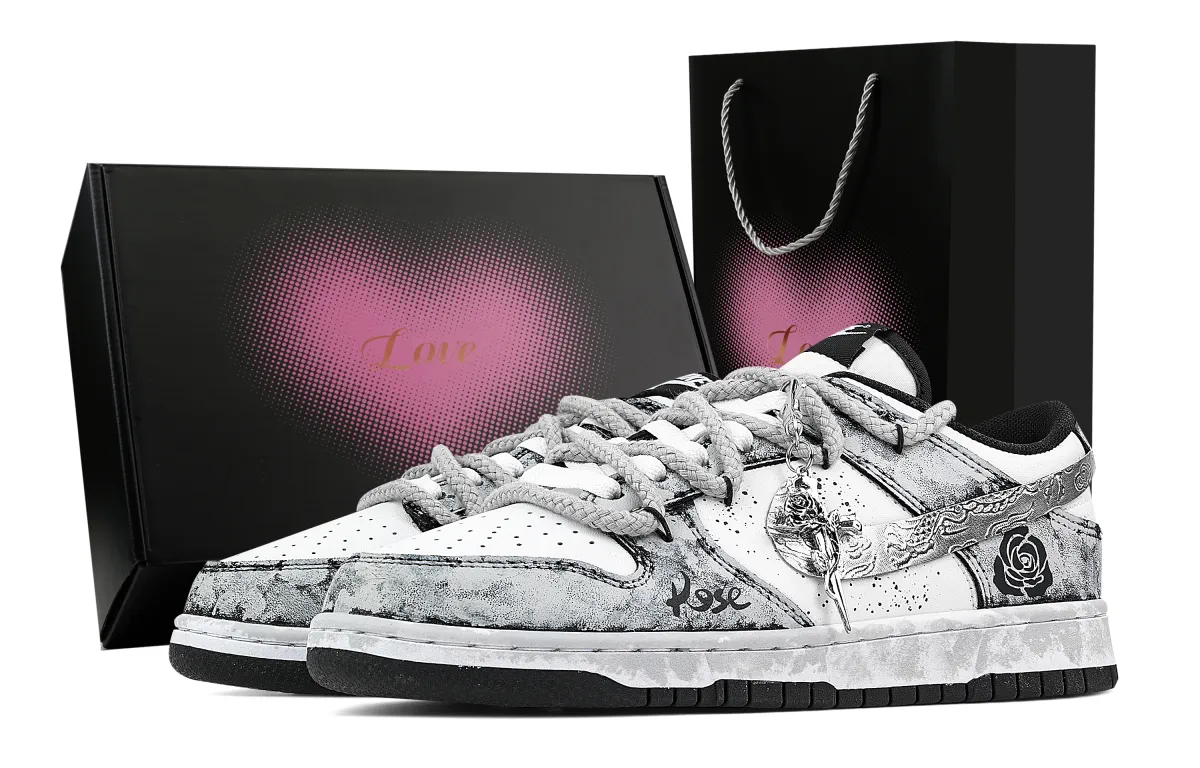 Nike Dunk Silver Bloom, Heart Box Abrasion Resistant Low top Skateboard Shoes Unisex Gray White