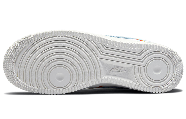 Женские кеды Nike Air Force 1 (бело-сине-красный) — Белый / синий / оранжевый / красный — фото 5