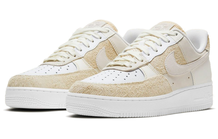 Женские кроссовки Nike Air Force 1 Coconut Milk (бежевый) — фото 3