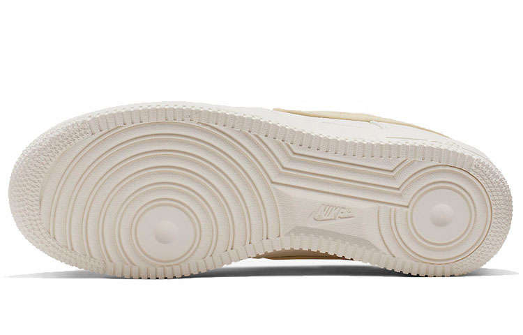 Мужские кроссовки Nike Air Force 1 ’07 Big Swoosh (ванильные) — 淡香草色 — фото 4