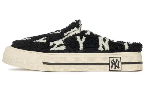 MLB Playball Mule Fleece Monogram Slip Resistant Abrasion Resistant Low top Skateboard Shoes Unisex Black