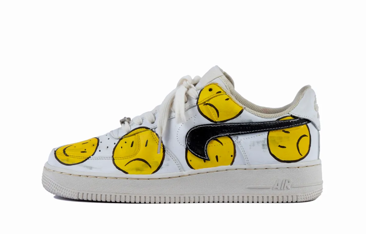Nike Air Force 1 Reverse Smiley Face Coverage Slip Resistant Cushioning Balance