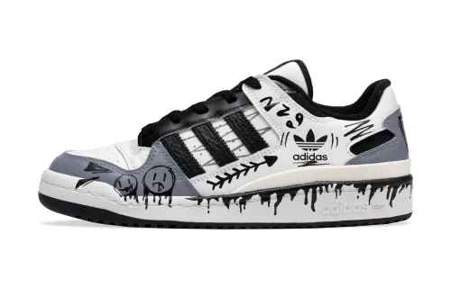 Adidas Originals FORUM Slip Resistant Low top Skateboard Shoes Unisex Black White